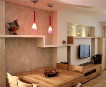 עיצוב דירה קטנה בגבעתיים, מבט אל הסלון, ענבל קרקו, עיצוב פנים ופנג שואי