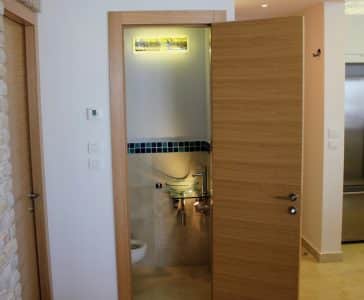 עיצוב דירת יוקרה, עיצוב שירותי אורחים, עיצוב פנים ופנג שואי, ענבל קרקו