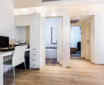 עיצוב פנים דירת קבלן ברחובות, חדר המשפחה, עיצוב פנים ופנג שואי, ענבל קרקו