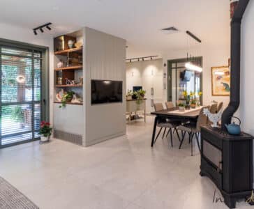 עיצוב פנים במושב גאליה, מבט מדלת הכניסה, ענבל קרקו עיצוב פנים ופנג שואי