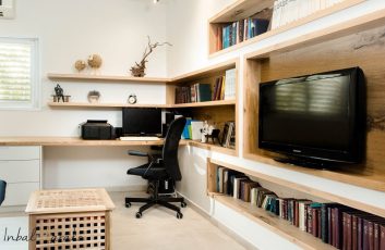 עיצוב בית פרטי ברחובות, תקריב על הנישות בחדר המשפחה, ענבל קרקו עיצוב פנים ופנג שואי