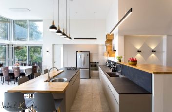 עיצוב וילה בהרי ירושלים, מטבח מודרני, ענבל קרקו עיצוב פנים ופנג שואי